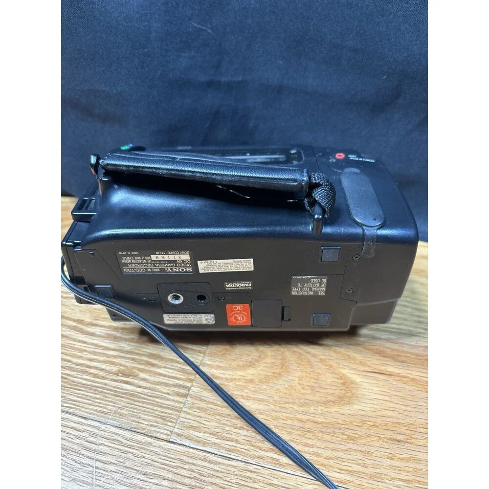 Sony Handycam Video 8 10x Zoom CCD-TR91 Camcorder w/ Charger Power Adapter Work